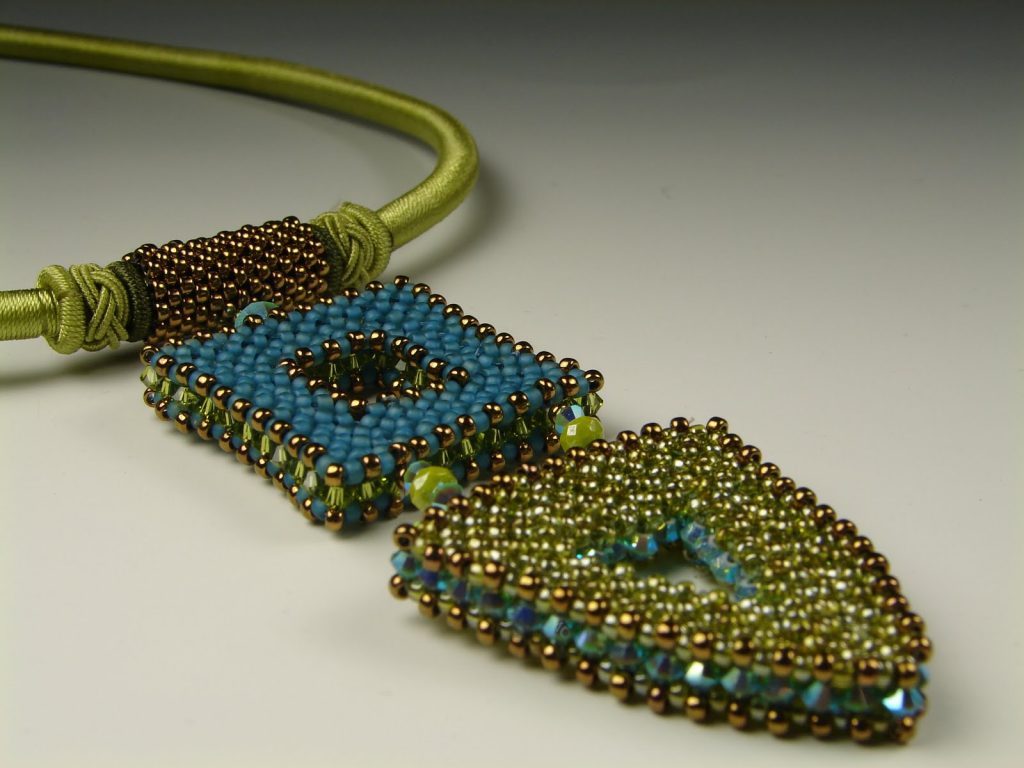 7 Beautiful Beaded Jewelry Designs