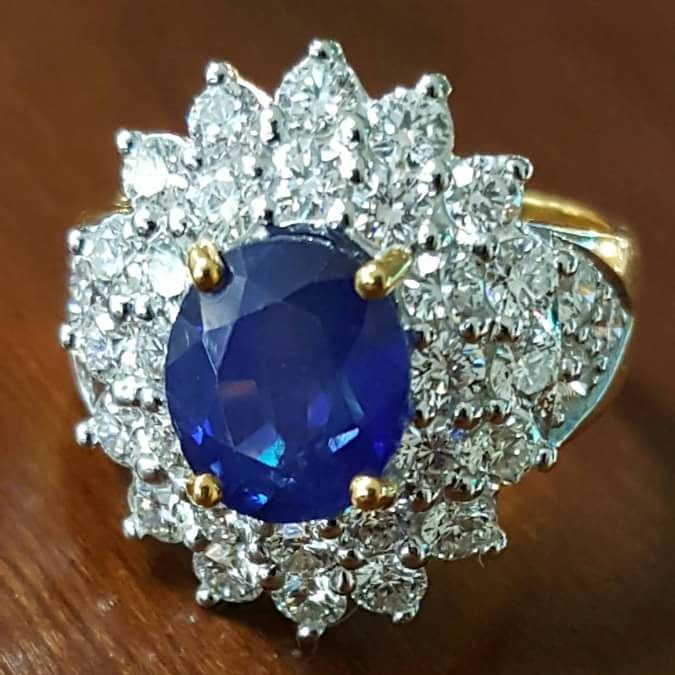 10 Beautiful Sapphire Engagement Rings