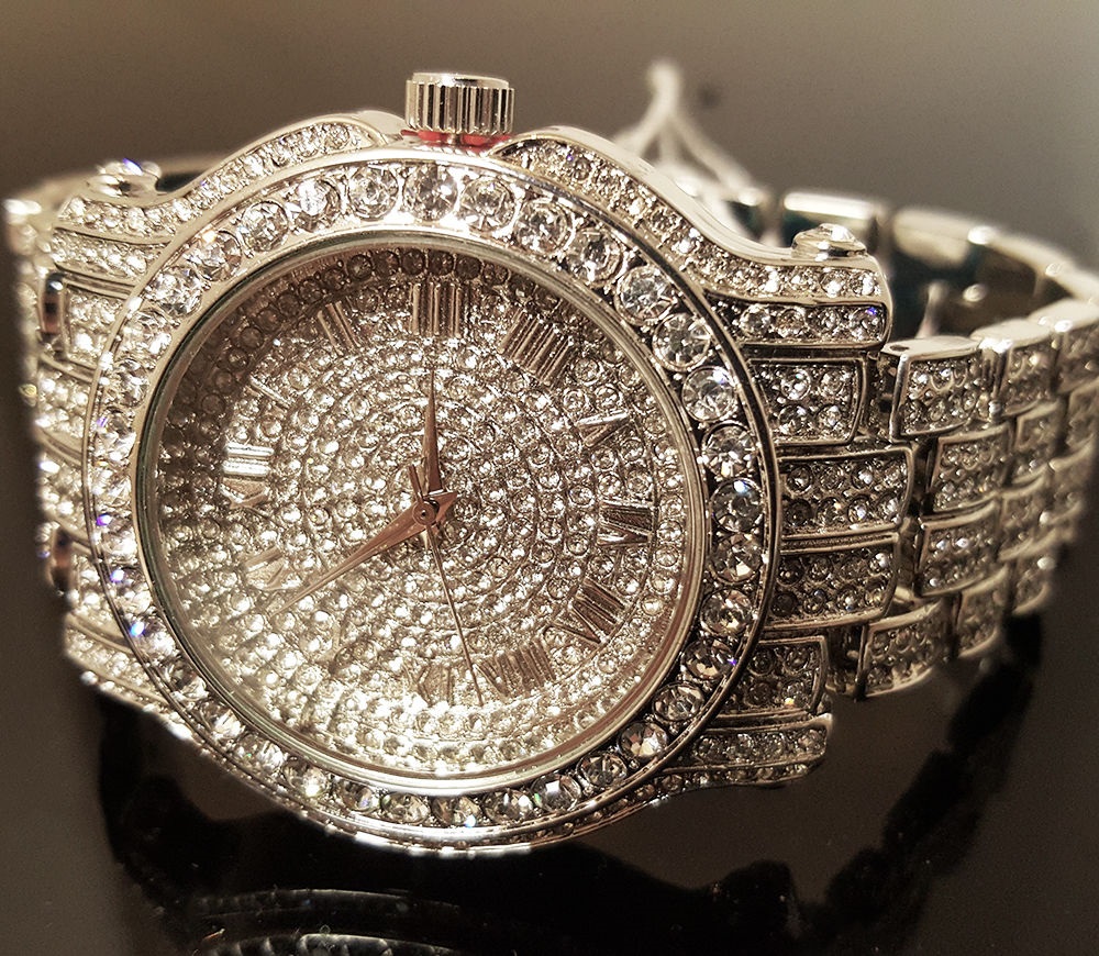 Diamond Watches – To Bling or Not to Bling?